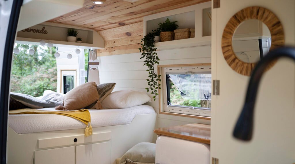 Vehiculo de viaje nomada para la familia